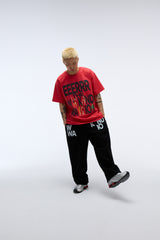 ウィークエンドウォリアーピーポーアートワークTシャツ (レッド)