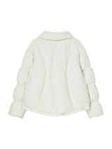 カーブラインカラーレッドダウンパッファー (IVORY)