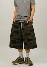 VE Camou Pin-tuck Bermuda Pants