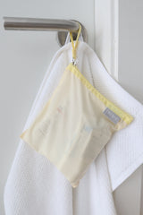 flat pouch (light yellow)