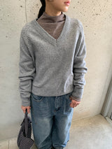 ヒルミフカラーウールVネックニット