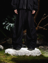 RELABEL 24AW クリサリス - サイレンス マチェーテ カット アンド プリーツ 立体プリーツ デコンストラクト スーツ パンツ