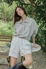 Coffin lace shorts
