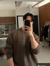  Yogis Heavy Overfit Kissing Round Knit