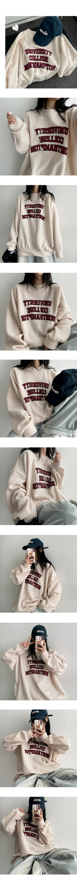 Skang boxy lettering fleece sweatshirt