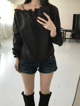 Dear button off-shoulder blouse (2 colors)