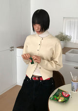 ESSENTIAL ROUND KNIT CARDIGAN