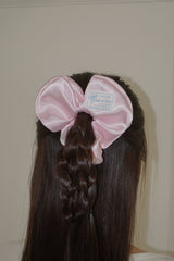 SATIN HEART SCRUNCHIE (BABY PINK)