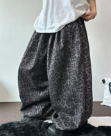 4000SOLD LEOPARD PINTUCK PANTS