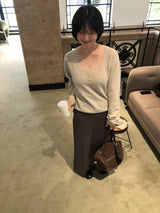 Semi long skirt