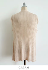 Loel Cut Line Pleated Cap Sleeve Blouse