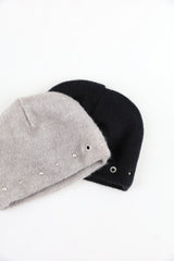 Eyelet Lease Beanie