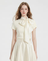 [PRE- FALL] ダリアサテンリボンスカーフスリムハーフスリーブトップ Ivory
