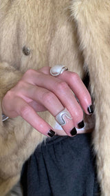 Horse shoe ring