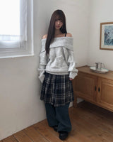 Boda Punching Off-Shoulder Wool Knit