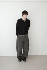 volume curved corduroy pants