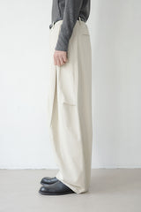 sculpted curved pants