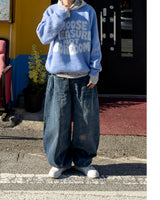 Reverse curved cut denim
