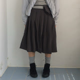 Powder pleats and pouch skirts