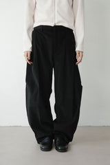 volume curved corduroy pants