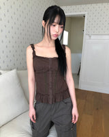 バードパンチングスリーブレスブラウス