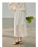 Lace embroidered slit straight skirt