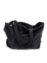 O Logo Drawing Stitch Bag / Black