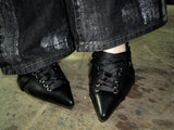 Sneakers point heels