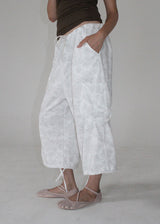 FLOWER PASTEL BERMUDA PANTS