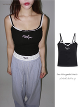 Lace lettering padded sleeveless shirt with a built-in cap