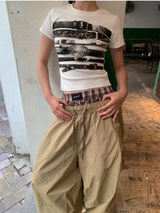 クリエイティブベルトラウンドショートスリーブTシャツ