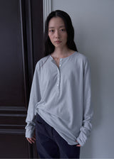 Boyfriend Henley Loose T-shirt (Light Gray)