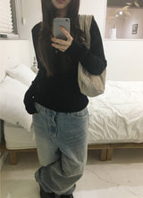 [EE] IS BUTTON KNIT 