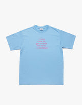 カーリーテキストTシャツ - ライトブルー