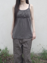 lia sleeveless