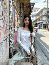 アイテムスパンオフショルダーロングスリーブtシャツ