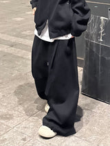 curved balloon sweatpants