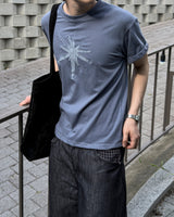 スパーク エンブロイダード グラフィック ショートスリーブ Tシャツ