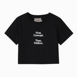 W01 ブラックコンセプトクロップTシャツ