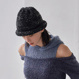 VA Square Longlabel Rollup Beanie / Black