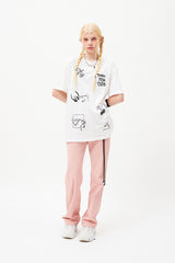 ドゥードゥルチェリートムボーイグラフィックTシャツ / DOODLE CHERRY TOMBOY GRAPHIC T-SHIRT [WHITE]