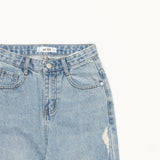 ストレートフィットバックポケットレザーパッチポイントブレットマークデストロイドデニムパンツ / STRAIGHT FIT BACK POCKET LEATHER PATCH POINT BULLET MARK DESTROYED DENIM PANTS [16624]