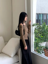 イクストライプボタンスリットオフショルダー長袖Tシャツ