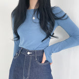 エクステンデッドスリーブラウンドネックTシャツ