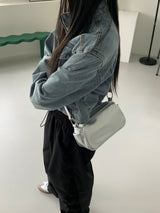 ピバーツノーカラーツーウェイジップクロップドデニムジャケット/ Peeverts no-collar two-way zip cropped denim jacket
