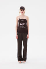 チェリートムボーイグラフィックノースリーブ / CHERRY TOMBOY GRAPHIC SLEEVELESS [BROWN]