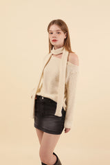 Off Shoulder Muffler Knit Set Cream