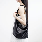 Flan Glossy Leather Hobabag
