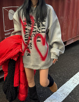 [UNISEX] ハートレターリングオーバーサイズフィットスウェットシャツ