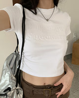 ラテムレタリングエンボスサイドシャーリングクロップ半袖Tシャツ / Latem lettering embossing side shirring crop short-sleeve T-shirt